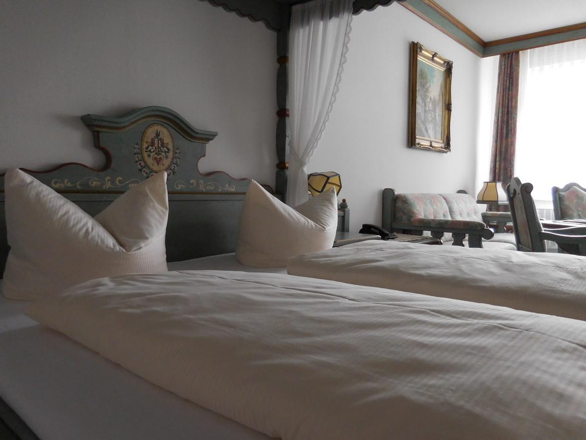 Kaiserhof Hotel Sonne เนิร์ดลิงเงน ภายนอก รูปภาพ