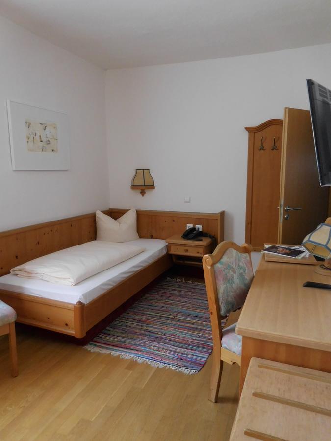 Kaiserhof Hotel Sonne เนิร์ดลิงเงน ภายนอก รูปภาพ