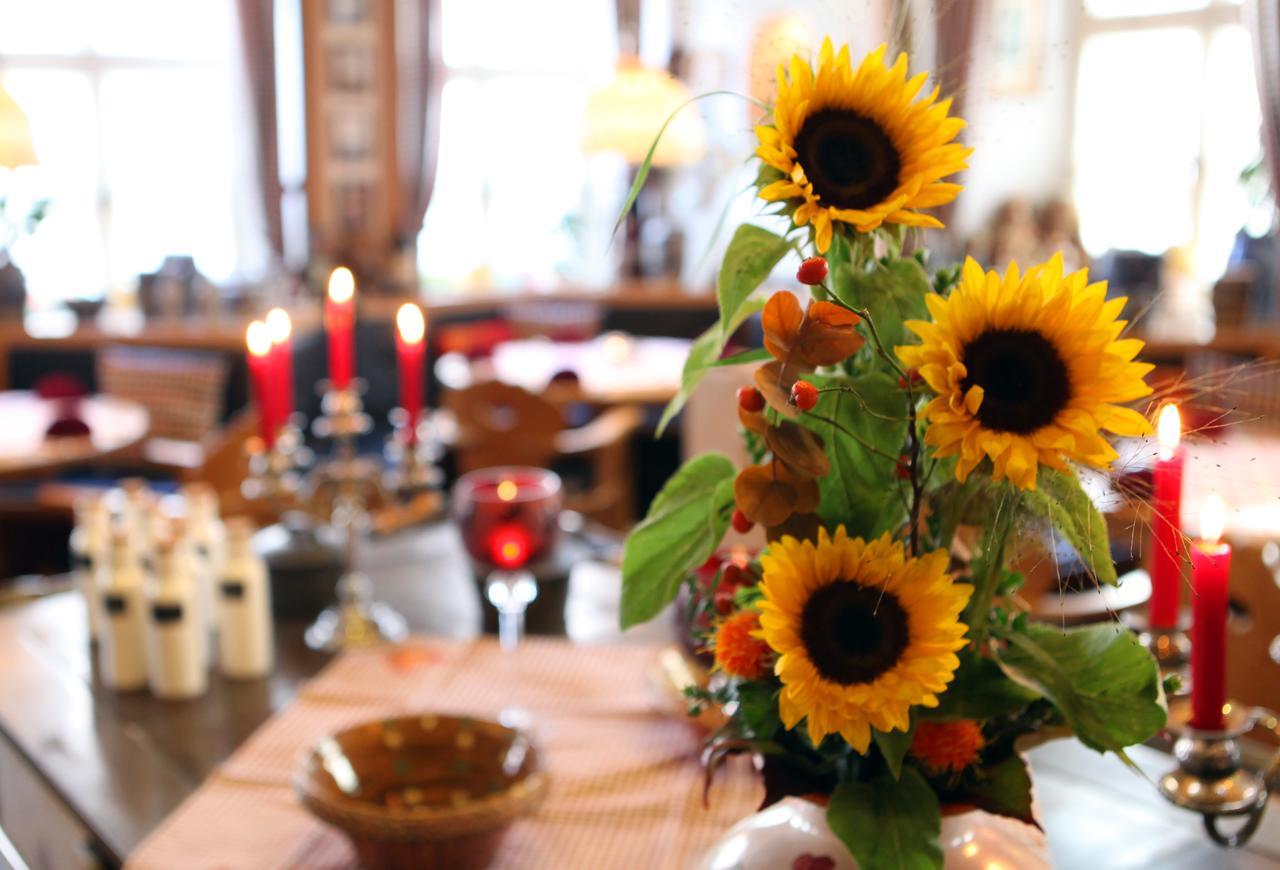 Kaiserhof Hotel Sonne เนิร์ดลิงเงน ภายนอก รูปภาพ